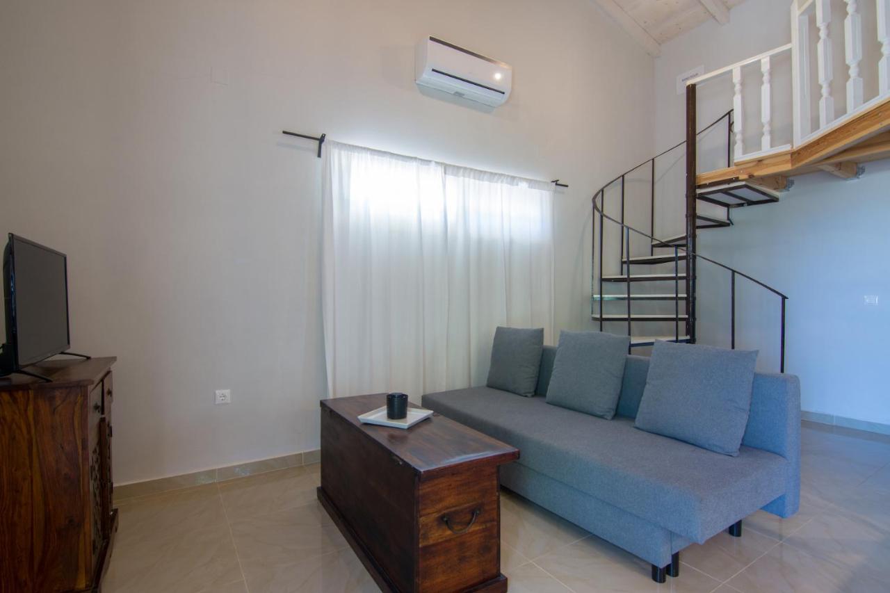 Villa Elaia Suites & Apartments No.7 Гайос Экстерьер фото
